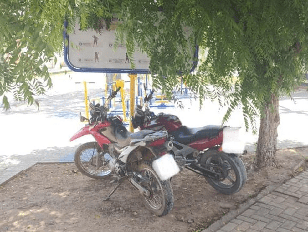 PM recupera duas motos furtadas no pátio do Detran de Januária Rede