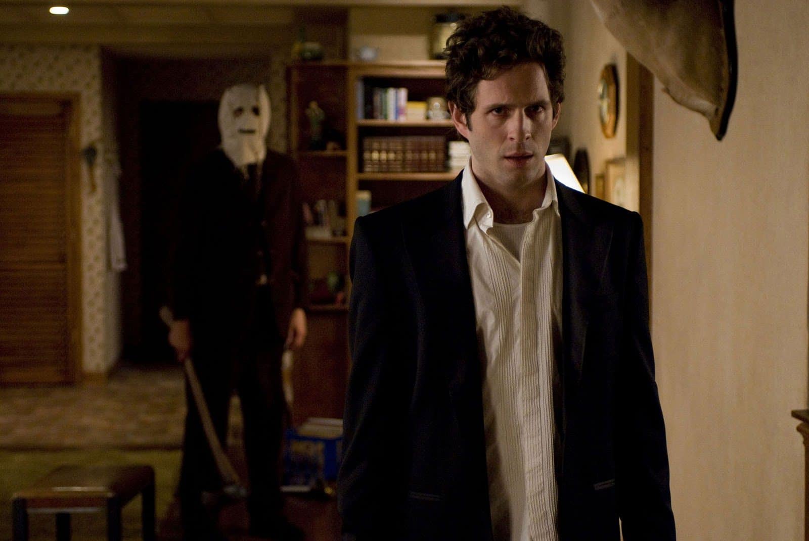 Horror Movie Review The Strangers (2008) Games, Brrraaains & A Head