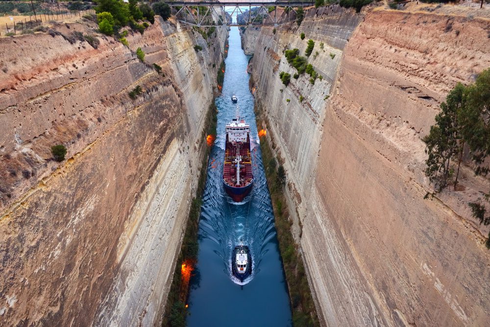 Famously Skinny Corinth Canal Shut Due to Rockfall – gCaptain