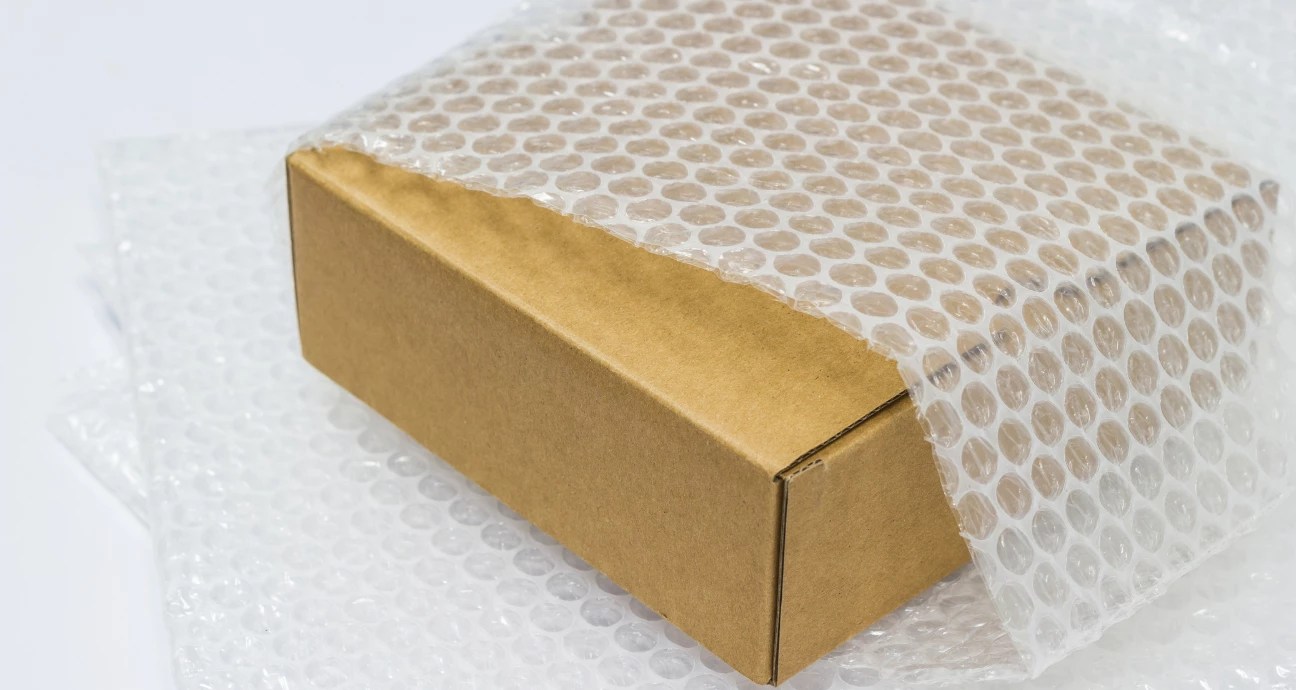 Bubble Wraps vs. Foam vs. Paper Wraps Packaging