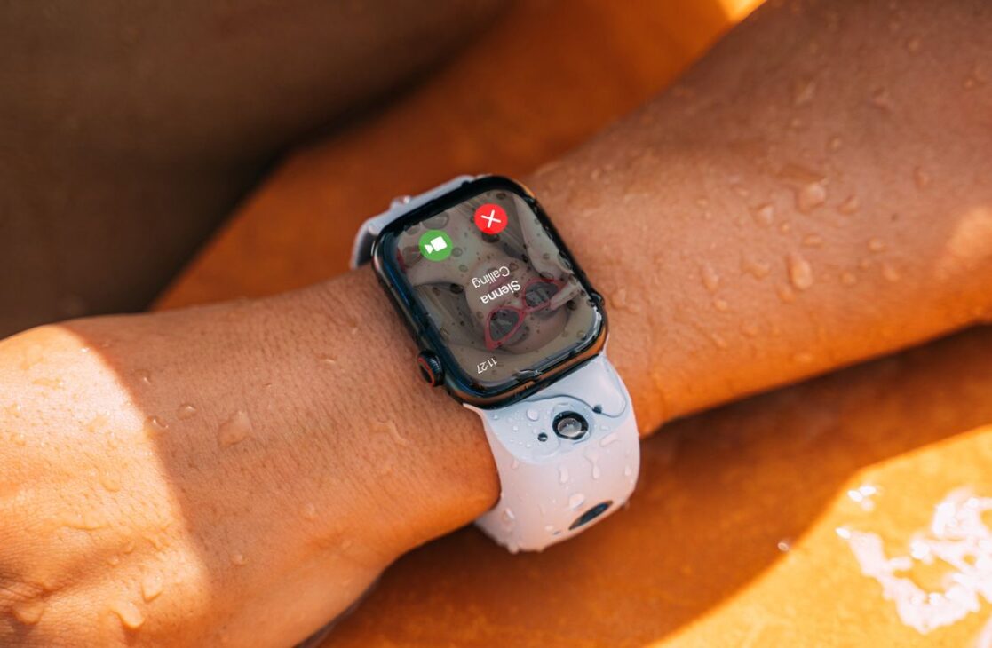 Wristcam review No FaceTime on your Apple Watch, no problem GEARADICAL