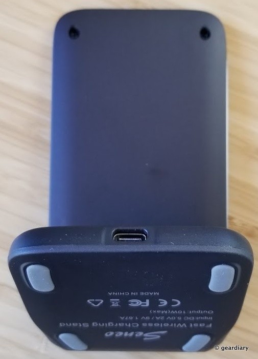 Seneo Fast Wireless Charger: Prop Your Phone up So You Can See It