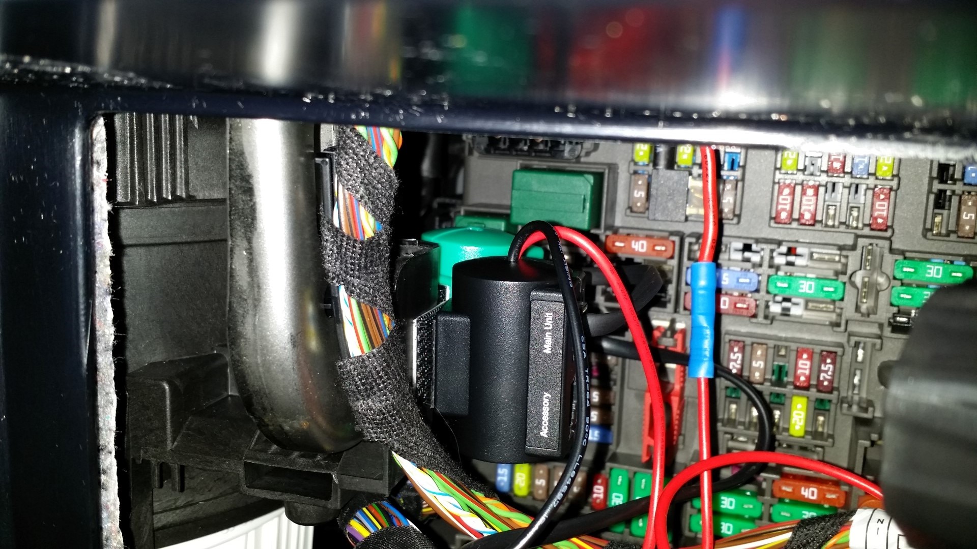 Good Switched 12V circuit in the Fuse Panel for Radar