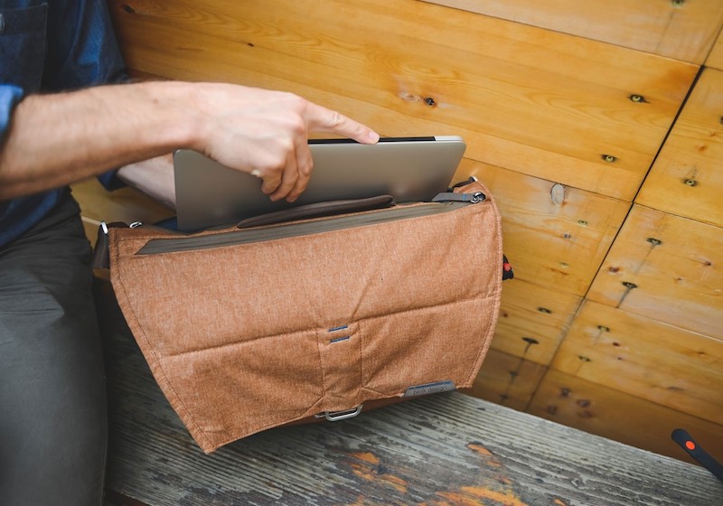 Peak Design Everyday Messenger Bag Review 2018 Gear Mashers
