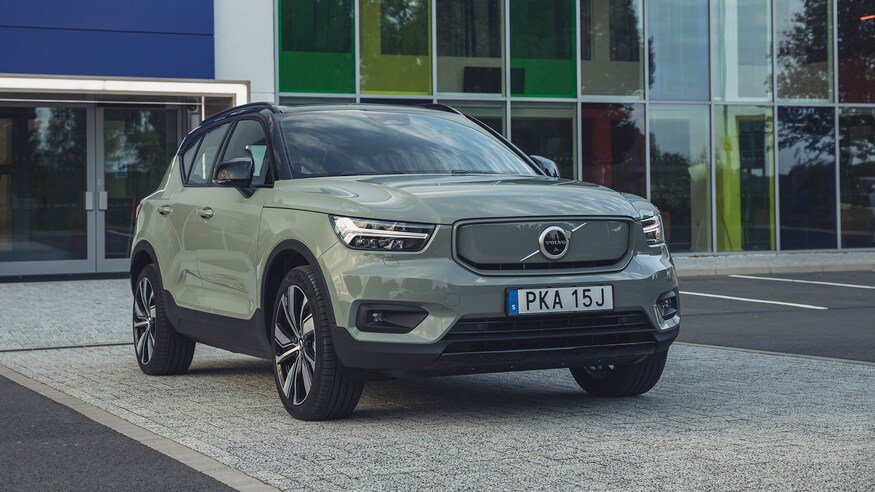New Skoda Karoq vs used Volvo XC40 which is best?