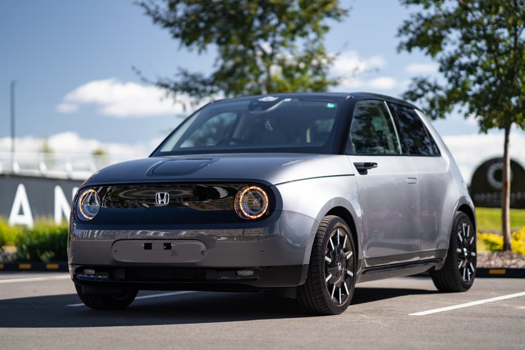 Which car brands are going allelectric and when?