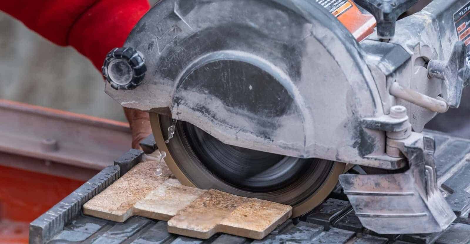 Best Tile Saw In 2023 For Clean Tile Cut (Reviewed)