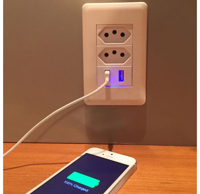 Tomada de Parede com USB Geek Chic