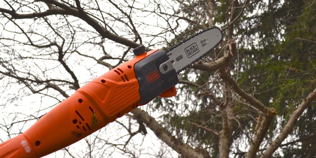Black + Decker PP610 Corded Pole Saw Is Ideal for Rapid Storm Cleanup GeekDad