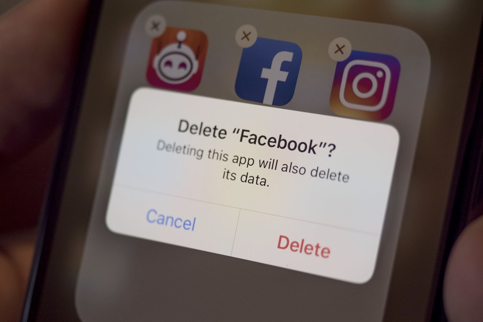 Facebook Does Not Want You To Delete The App