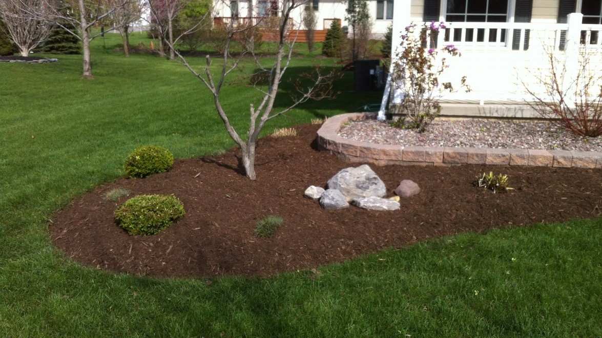 Landscaping 101 Why Should I Mulch? Gelderman Landscape Services