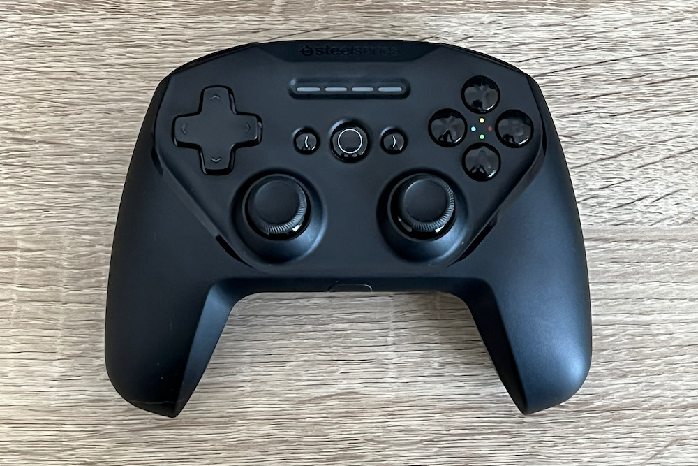 SteelSeries Stratus Duoレビュー・特徴とメリット・デメリットとは？ 使用感を紹介！ げめろぐ