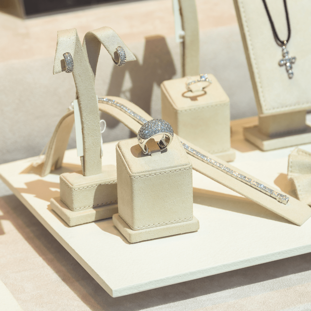 Finest custom gold Jewelry manufacturers Suppliers of Gold Jewelry Gem Factory India Jewelry