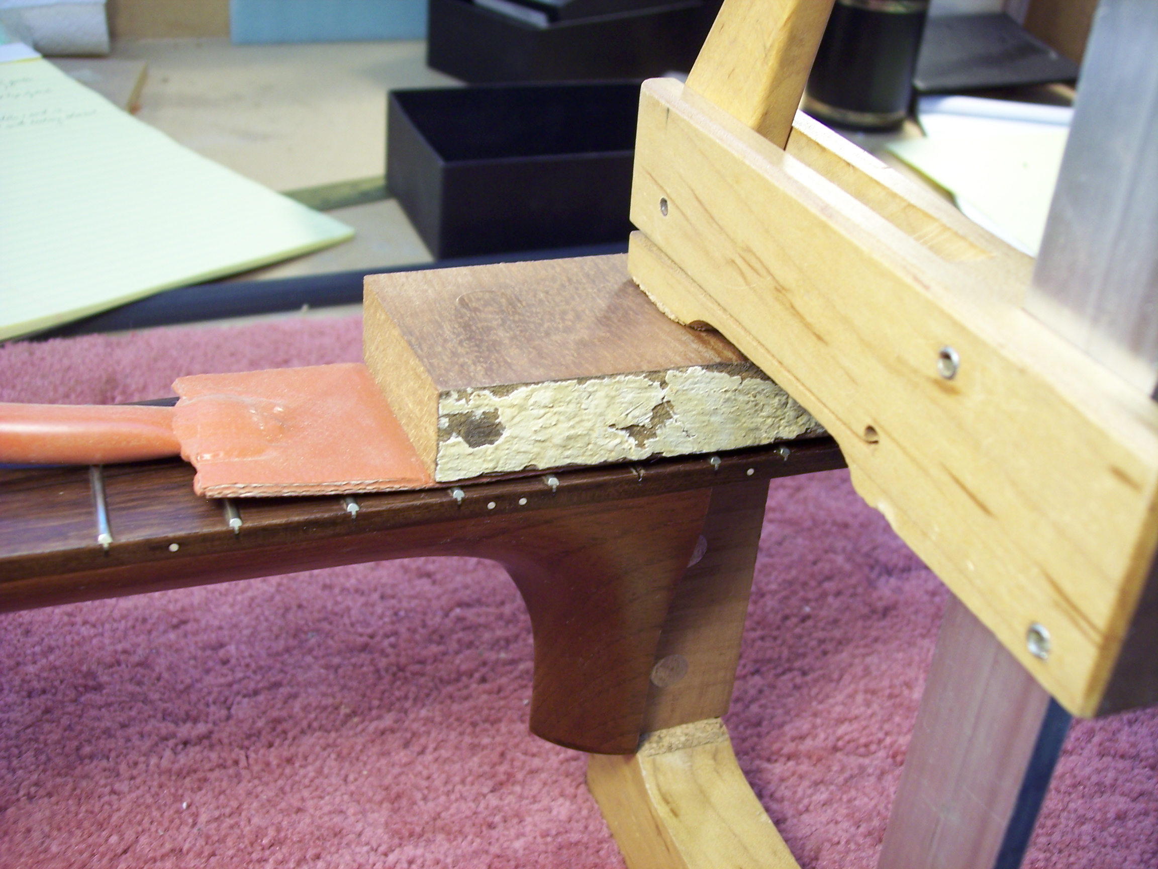 David MacCubbin replaces the guitar truss rod with the Carbon Fiber D