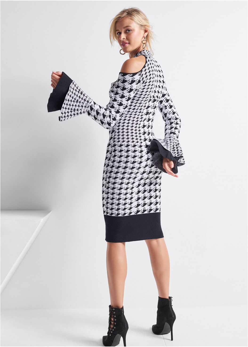 COLOR BLOCK SWEATER DRESS Gemma Fashion