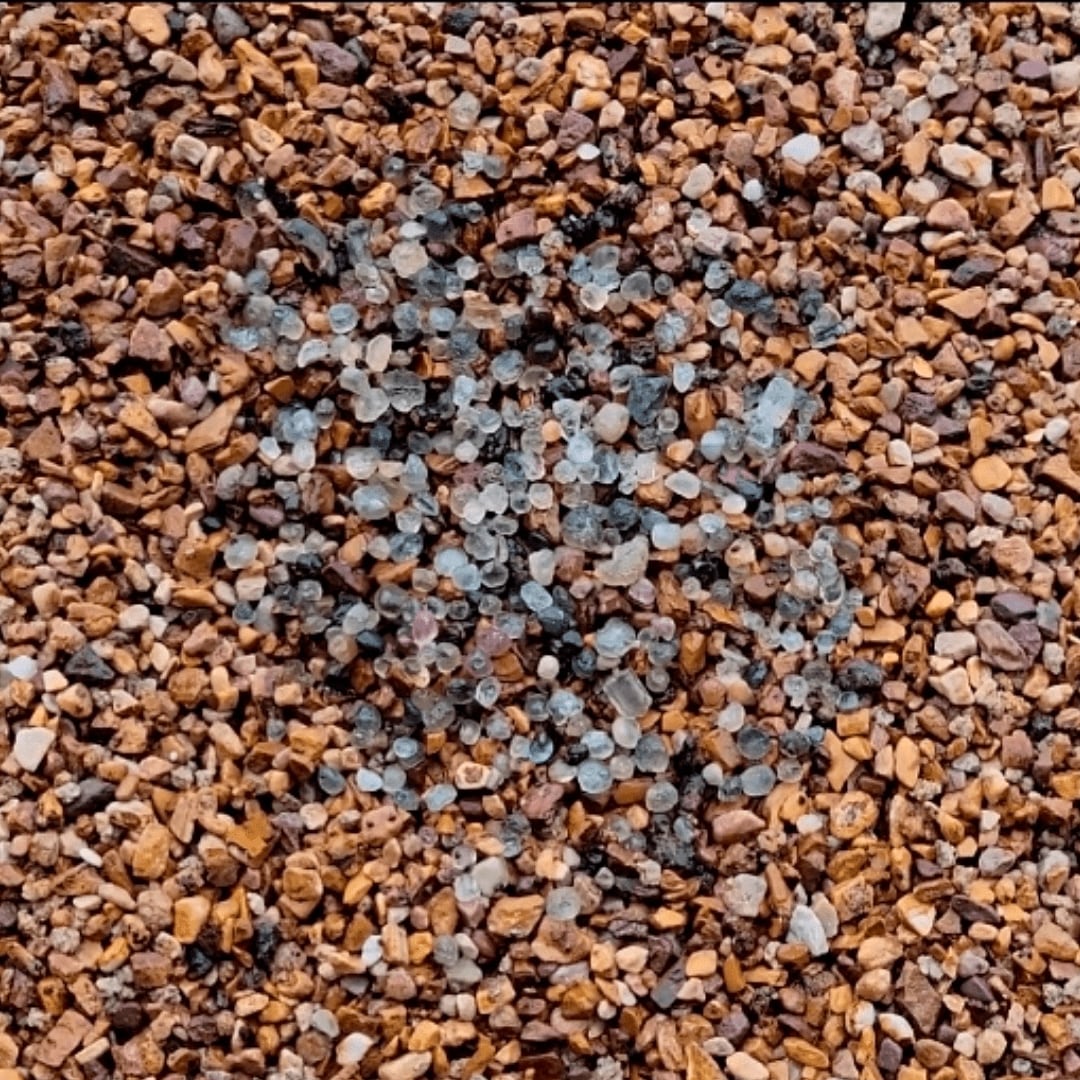 Gravel Washing Gem Mountain Sapphire Mine