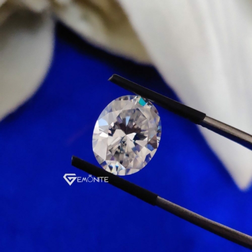 Oval Moissanite D-E-F Color