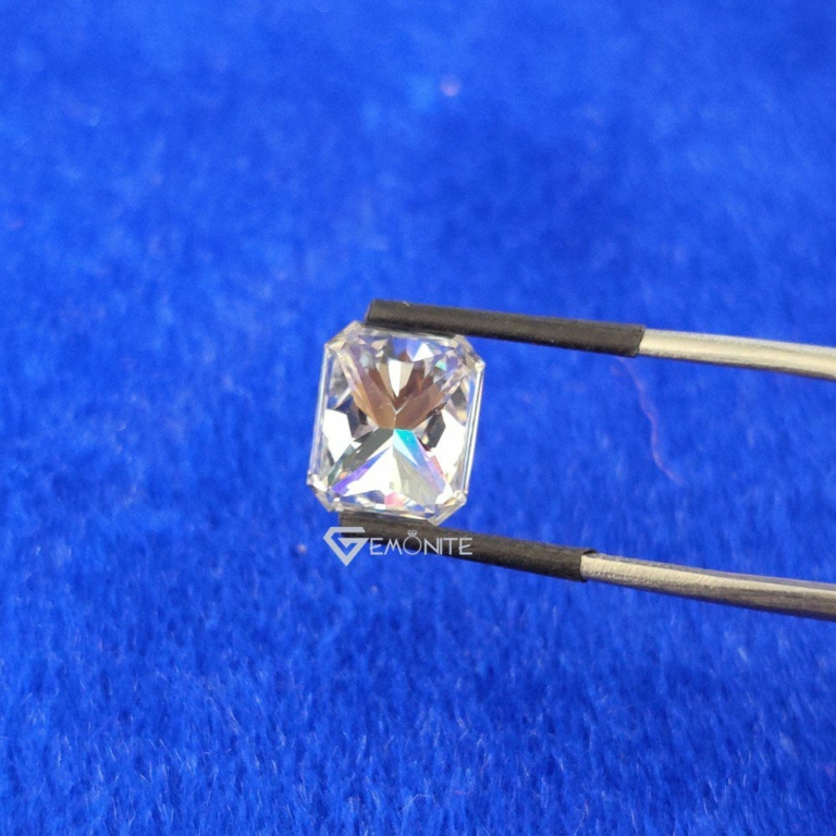 Radiant Moissanite G-H-I Color