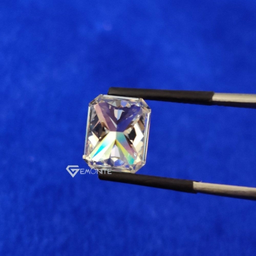 Radiant Moissanite G-H-I Color Radiant Moissanite G-H-I Color