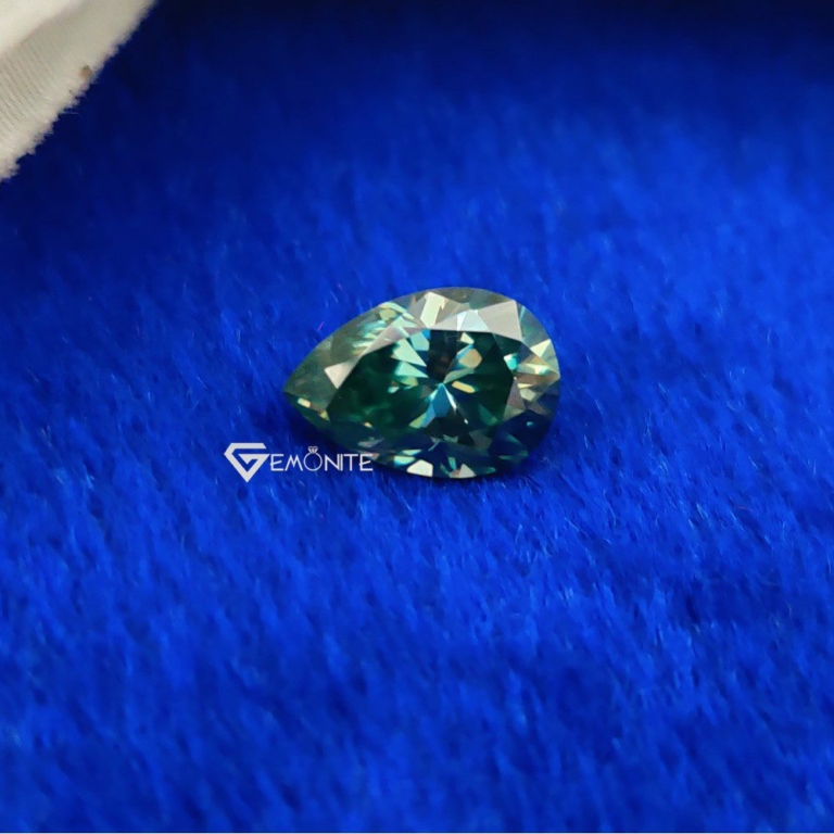 Pear Cut Shape Green Loose Moissanite For Jewelry Pear Cut Shape Green Loose Moissanite For Jewelry