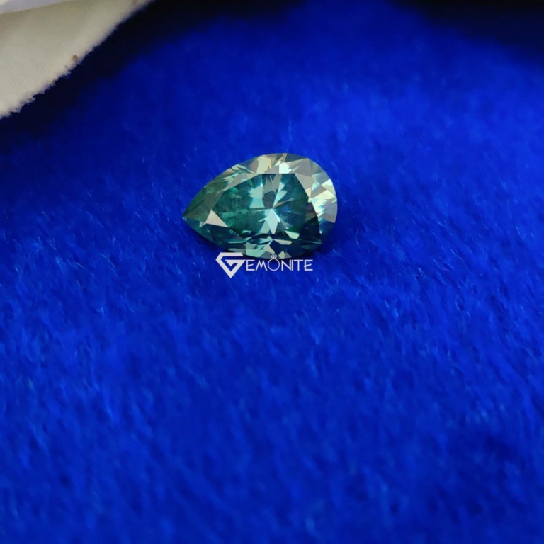 Pear Cut Shape Green Loose Moissanite For Jewelry Pear Cut Shape Green Loose Moissanite For Jewelry