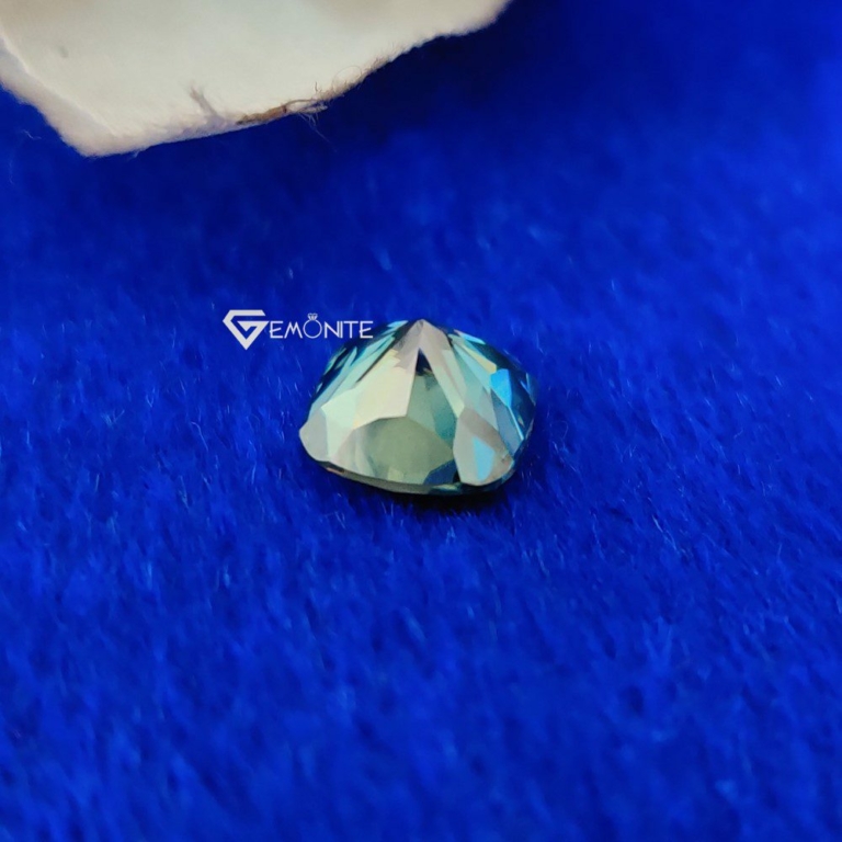 Cushion Cut Shape Green Loose Moissanite For Jewelry