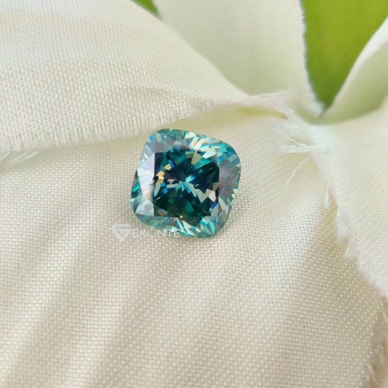 Cushion Cut Shape Green Loose Moissanite For Jewelry