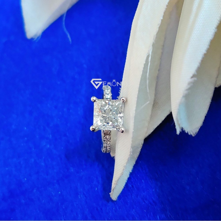 3.0 Ct (8.5 mm) Princess Cut Colorless Moissanite Engagement Ring, Beautiful Eternity Ring