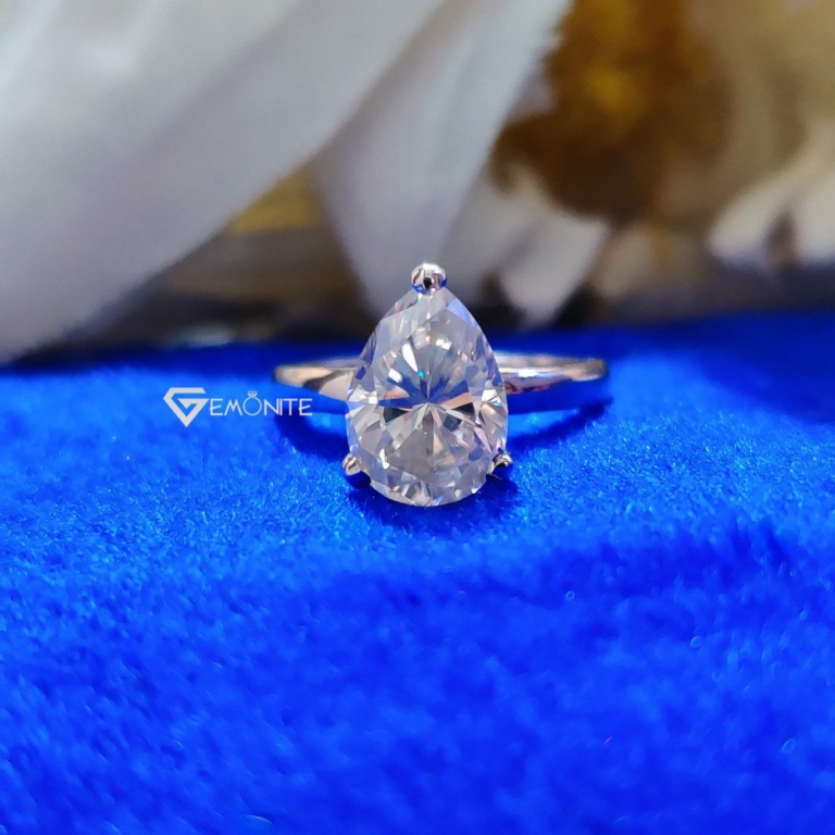 Special 3.0 Ct Pear Cut Colorless Moissanite Engagement Ring, Simple Solitaire Ring Special 3.0 Ct Pear Cut Colorless Moissanite Engagement Ring, Simple Solitaire Ring