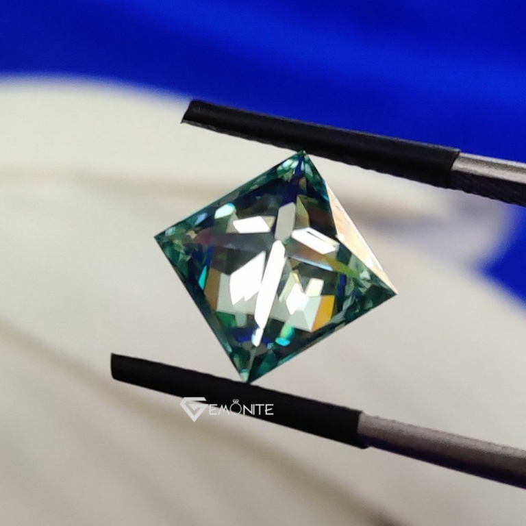 Princess Cut Shape Light Green Loose Moissanite For Jewelry Princess Cut Shape Light Green Loose Moissanite For Jewelry