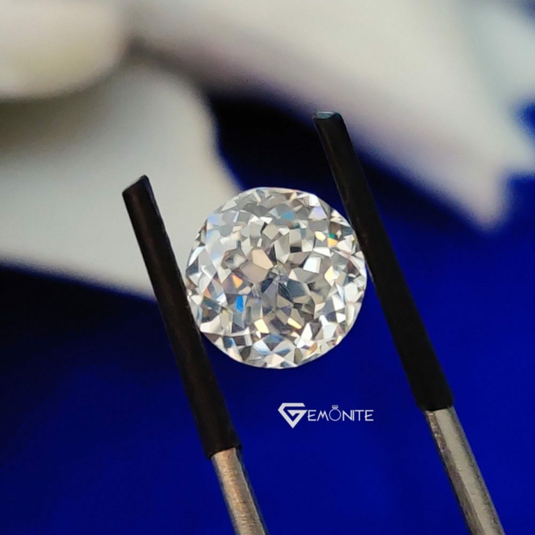 Heritage Portuguese Cut Shape Near Colorless Loose Moissanite For Jewelry