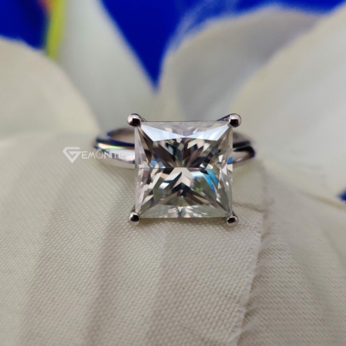 Solitaire Moissanite Ring, Princess Cut 4.50 Tcw Simple Yet Classy Engagement Ring for Women Solitaire Moissanite Ring, Princess Cut 4.50 Tcw Simple Yet Classy Engagement Ring for Women