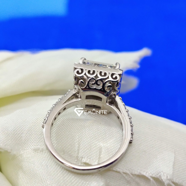5.0 Ct VVS Antique Colorless Halo Radiant Cut Moissanite Engagement Ring, Women Fashion 5.0 Ct VVS Antique Colorless Halo Radiant Cut Moissanite Engagement Ring, Women Fashion