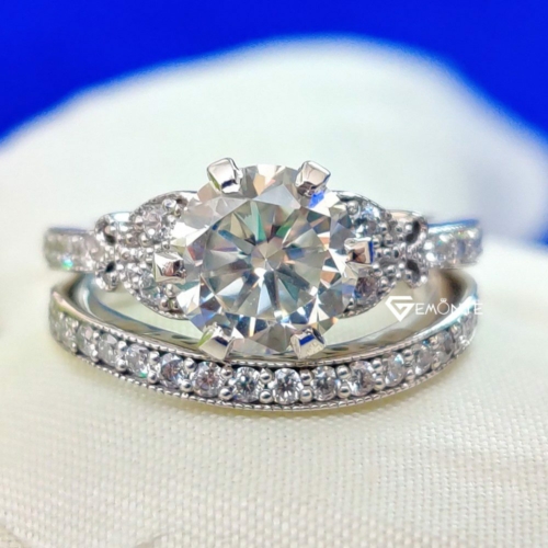 2.5TCW Round Cut Antique Designer Moissanite Wedding Set, Vintage Design Bridal Set, Art Deco Ring 2.5TCW Round Cut Antique Designer Moissanite Wedding Set, Vintage Design Bridal Set, Art Deco Ring