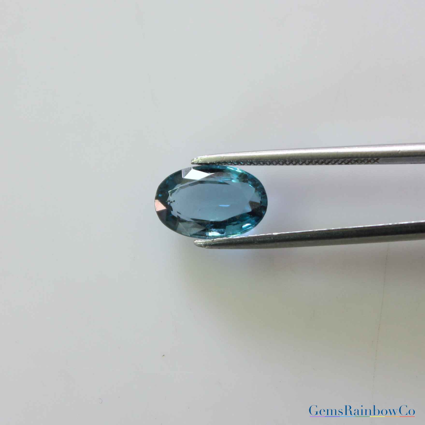 Stunning Natural Deep blue Aquamarine, 3.13 carat Oval, 11X7 mm