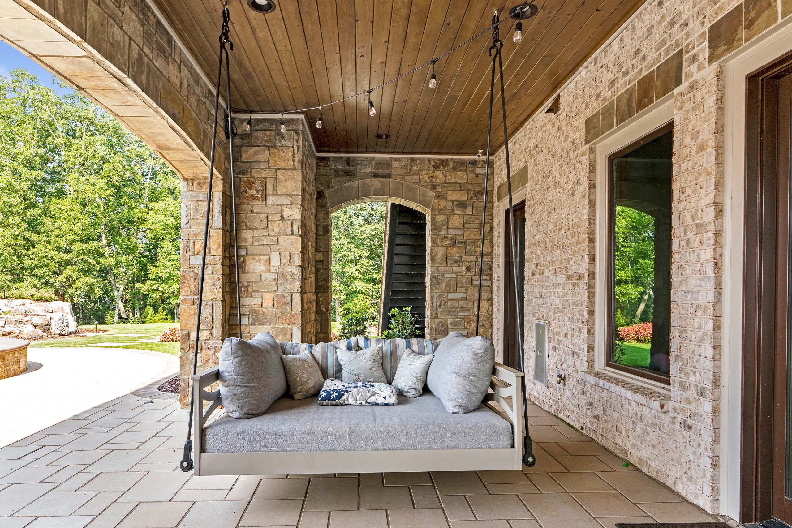 LOGAN CANYON White Brick