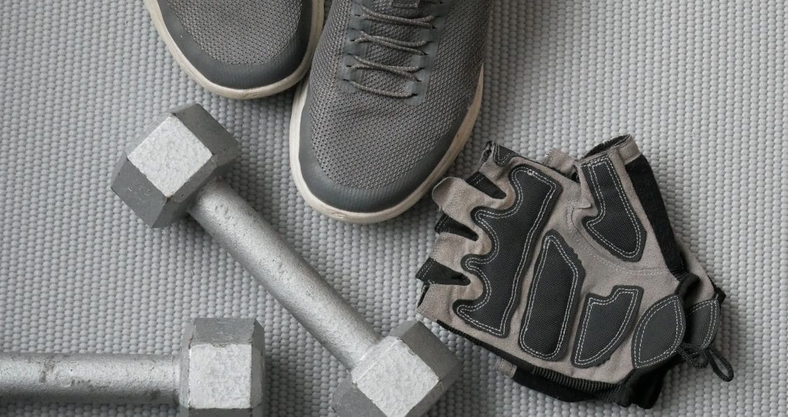 The Best 7 Weightlifting Gloves With Wrist Support & Grip (Updated 2021)