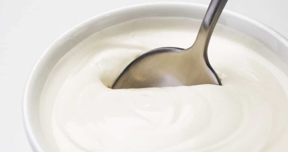 A Breakdown Of Greek Yogurt & Why This Helps With Gains