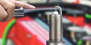 🥇 How to [CHANGE] Spark Plug on Your Generator: 7 Step Guide & Videos