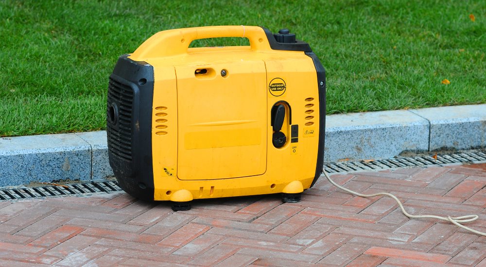 🥇 9 [BEST] 2000 Watt Portable Generators Reviews & More (Nov. 2019)