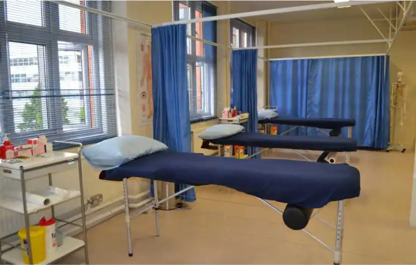 Acupuncture Clinics Need Business Insurance