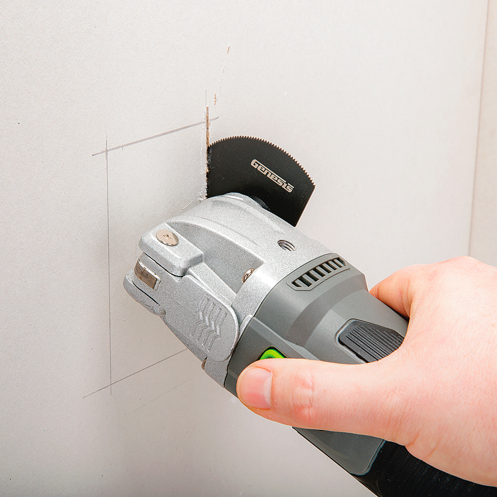 3.5 AMP VARIABLE SPEED OSCILLATING MULTI-TOOL KIT - Genesis Power Tools