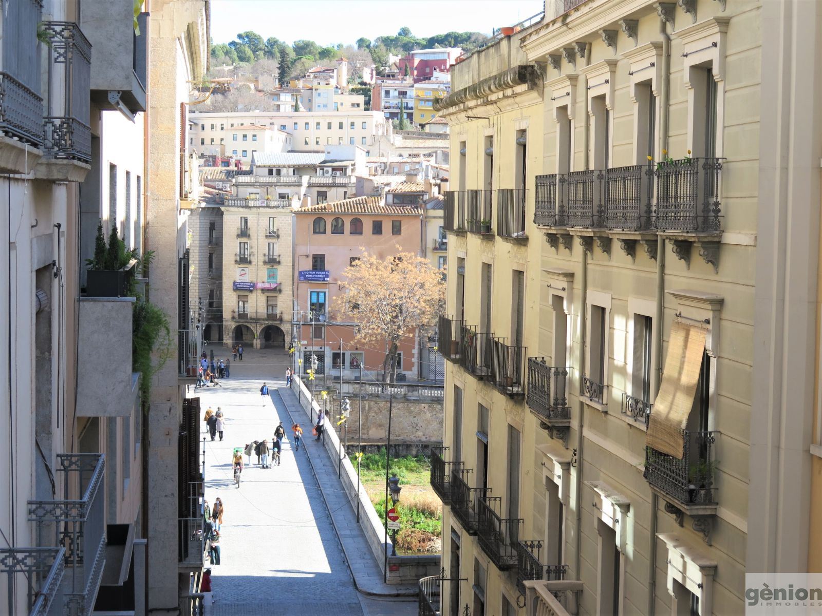 PISO EN GIRONA, BARRI VELL/CENTRO. 149M² CONSTRUIDOS Y 6 HAB., PARA