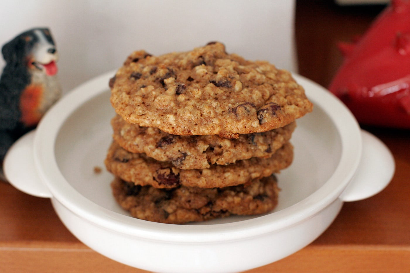 Biscotti ai fiocchi d'avena, uvetta e noci • Genitori veg