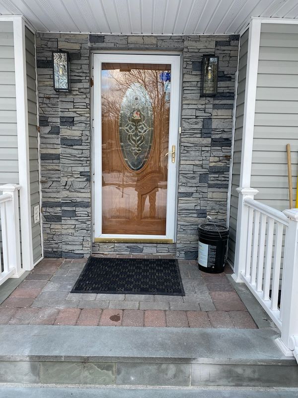 Anthony's Faux Stone Around the Front Door Design GenStone