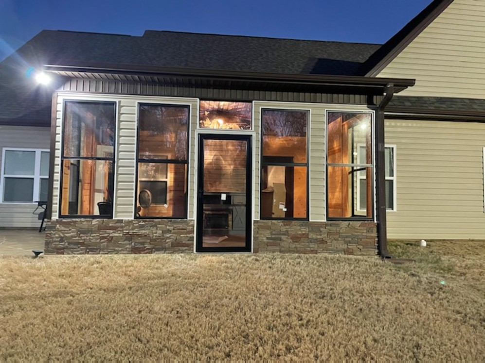 Exterior Wainscoting Under Windows Project Idea GenStone