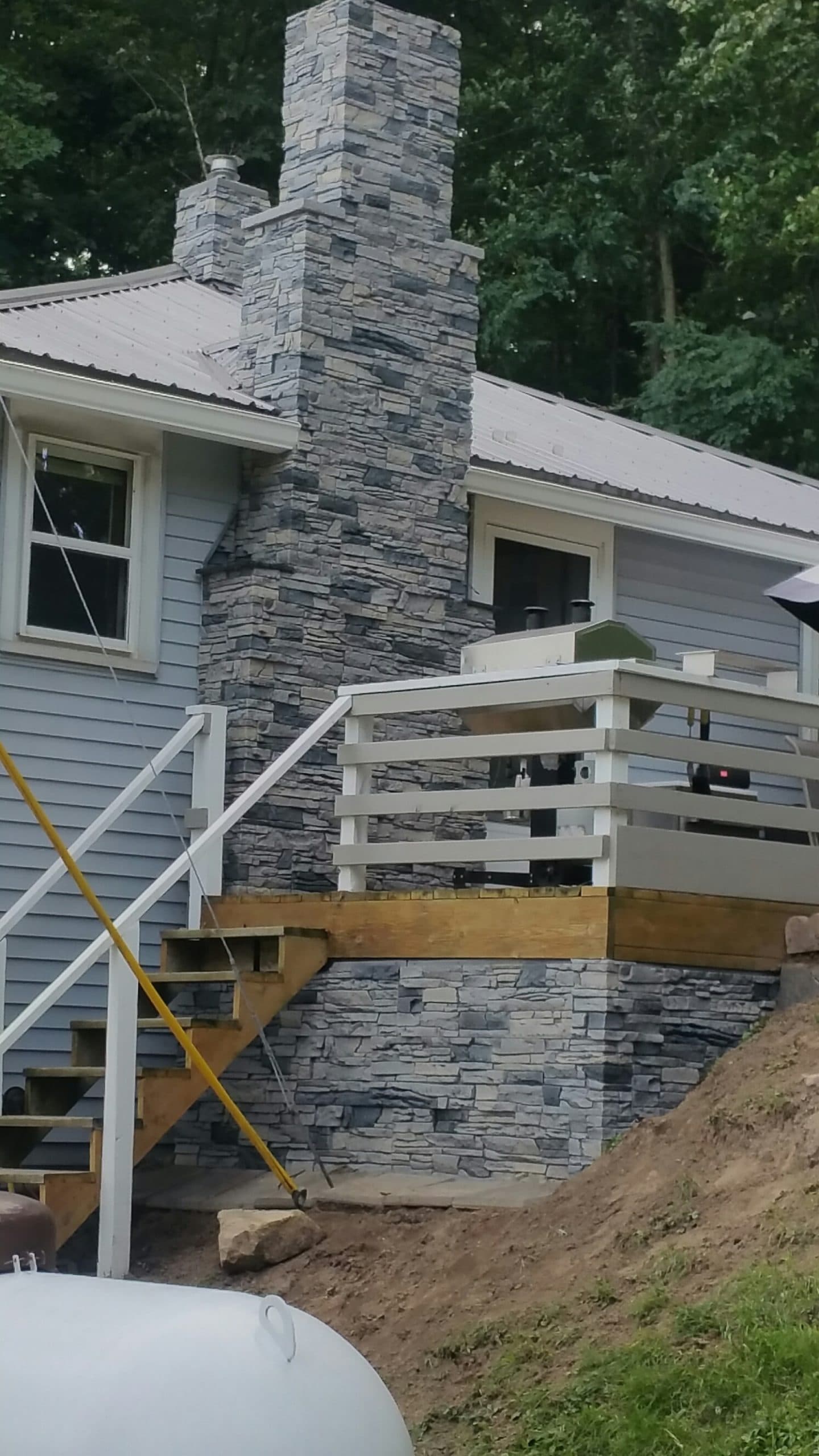 Charles' DIY Faux Stone Exterior Chimney GenStone