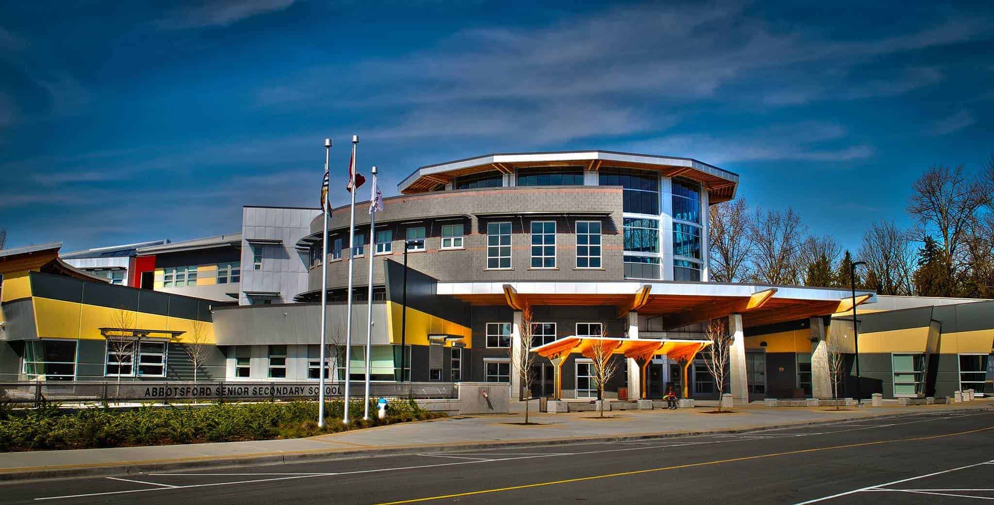 เรียนต่อมัธยมที่แคนาดา Canada Boarding School Abbotsford School