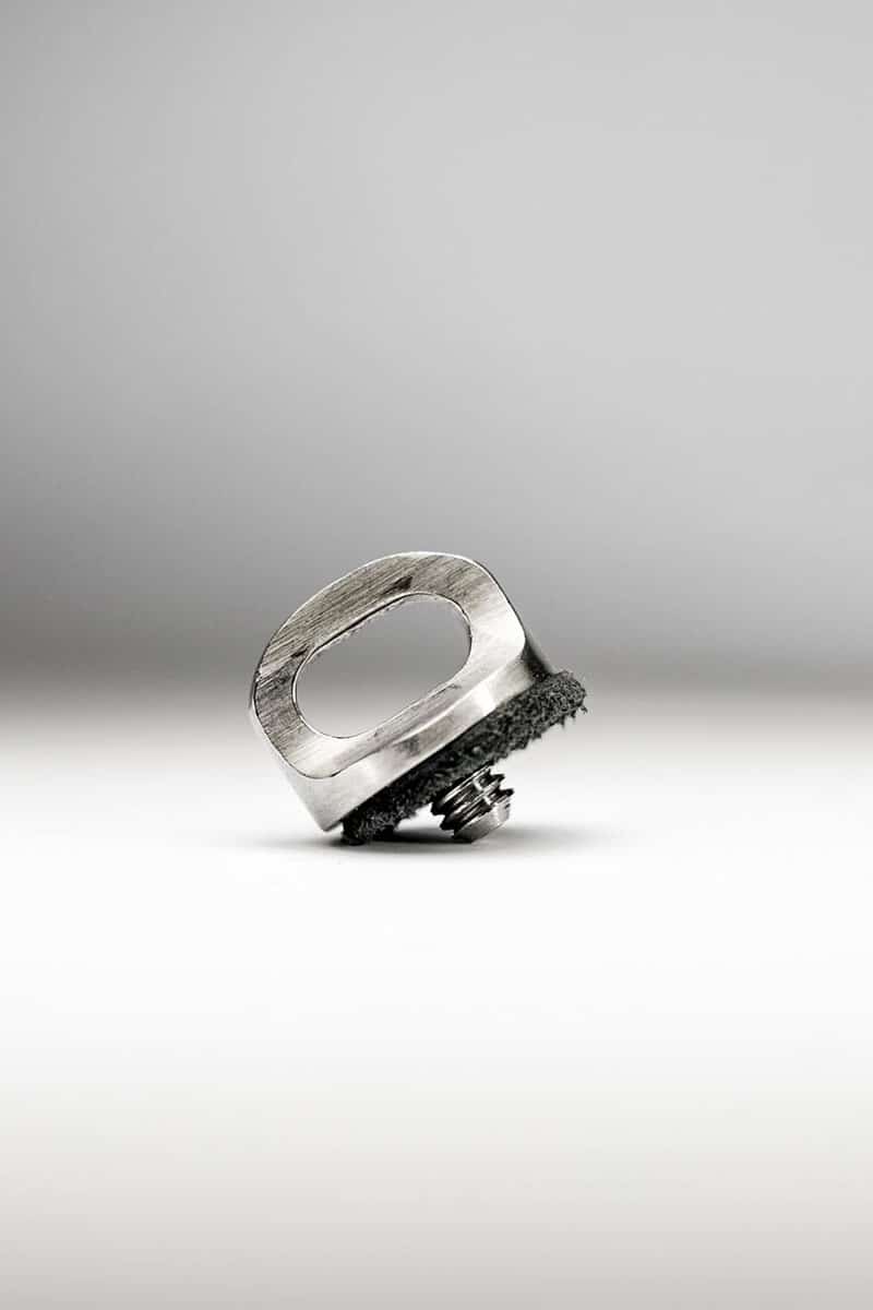 Camera screw 1/4" for DSLR - Genuine Strap