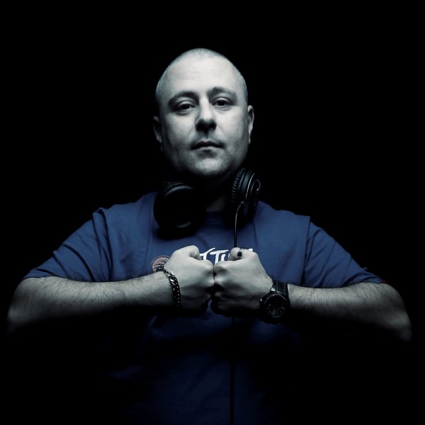 Alex Pereira Tracks & Releases on Traxsource